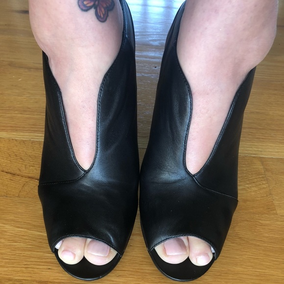 NINE WEST HEELS! - Picture 7 of 8